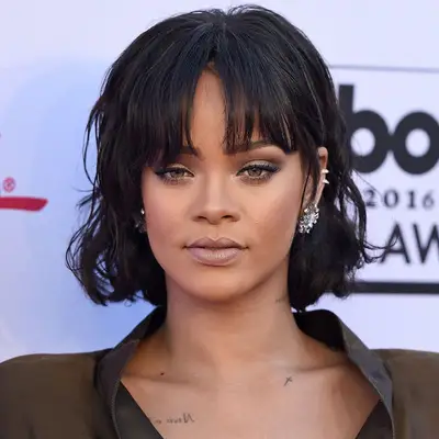 Blunt Bobs Celebrity Fringe Bangs Rihanna