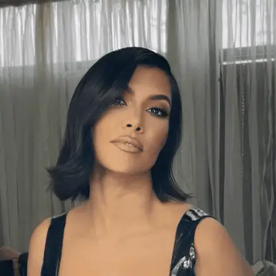 Kourtney Kardashian with a feathered lob
