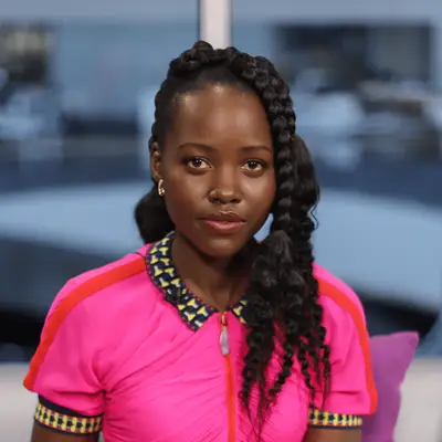 Lupita Nyongo wearing jumbo box braids hairstyle 