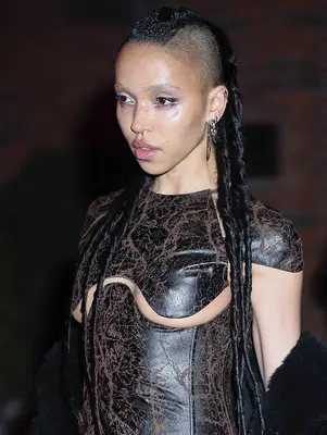 fka twigs undercut hair