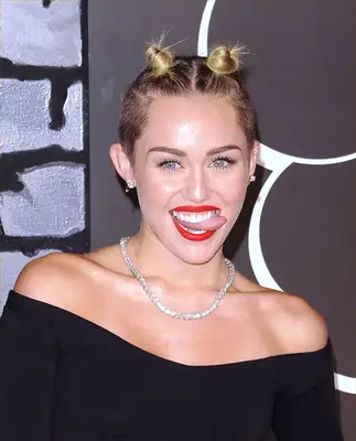 Miley Cyrus at the 2013 MTV Video Music Awards