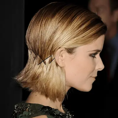 Kata Mara wearing black bobby pins