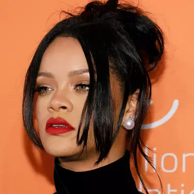 Joan Smalls attends the 2021 Met Gala wearing piecy pixie haircut