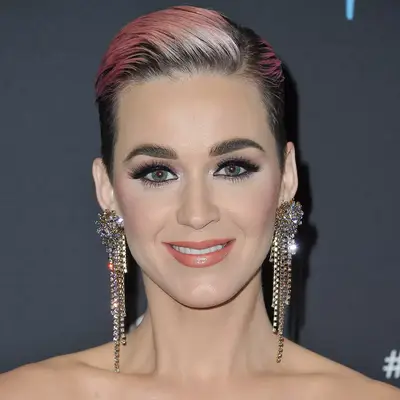 Katy Perry with black and pink short haircut at the 