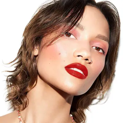 charlotte carey with soft shullet hair