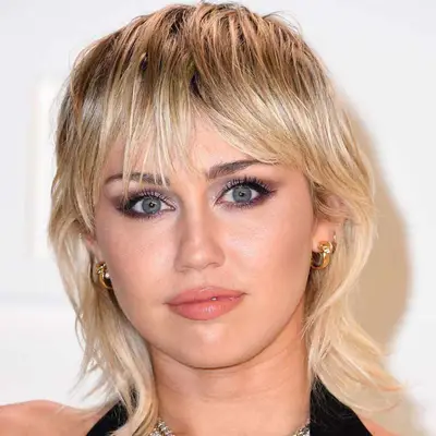 miley cyrus with blonde shullet hair