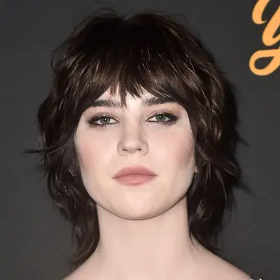 Wolf Cuts Curly Hair Joan Jett Sophie Thatcher