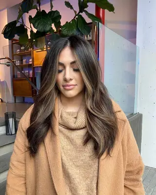 chocolate brown hair with caramel highlights