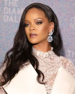 Rihanna with combover hair style