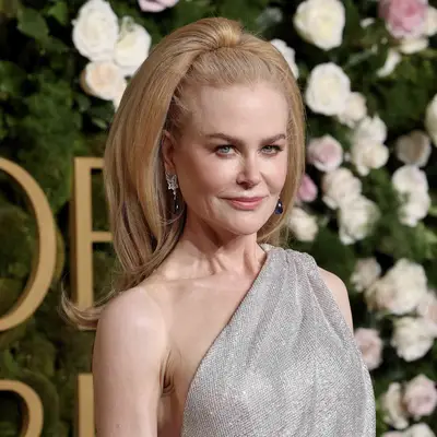 Nicole Kidman 1960s long hairdo