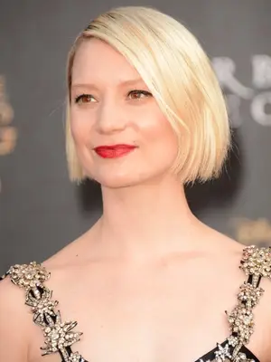 Short hairstyles: Mia Wasikowska