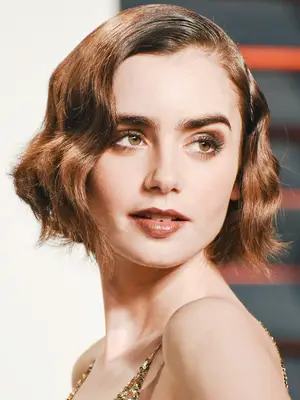 Short hairstyles: Lily Collins has a classic flapper-style bob
