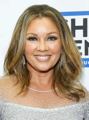 Vanessa Williams with bouncy long bob 