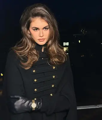 Kaia Gerber with voluminous hair