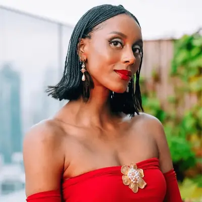 brooke devard wearing microbraid bob