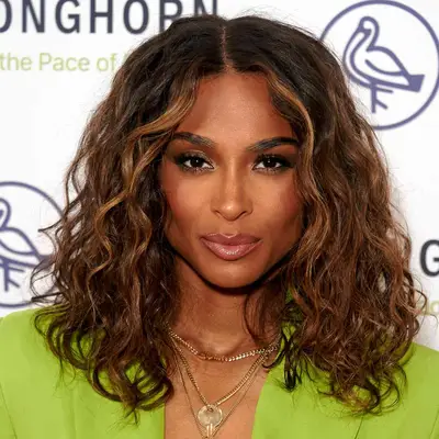 Ciara with middle-parted brown and blonde hair at the 2022 Ten to One Rum and Pronghorn event in Los Angeles