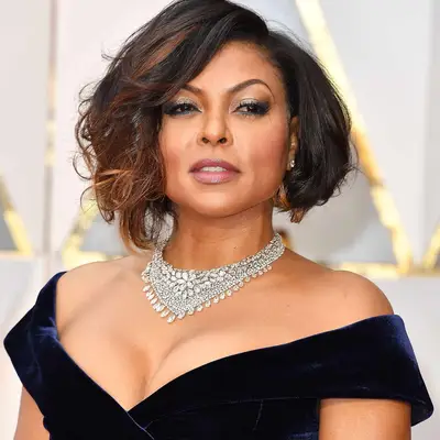 Taraji P. Henson with dark brown and copper brown hair at the 2017 Academy Awards in Hollywood, California