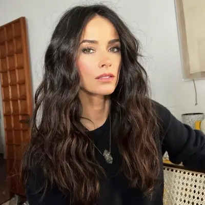 Abigail Spencer with black and brown balayage hair