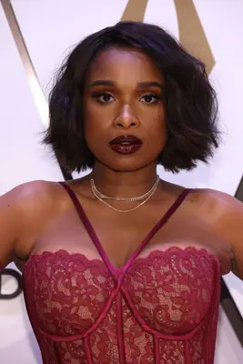 Jennifer Hudson with a texturized, tousled bob