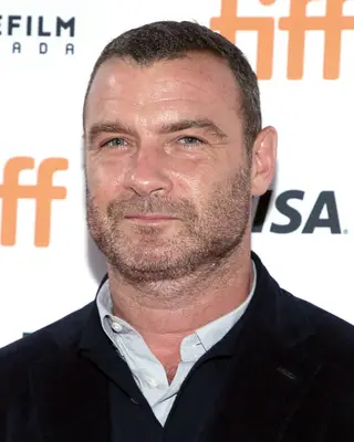 Liev Schreiver with a Receded Buzz