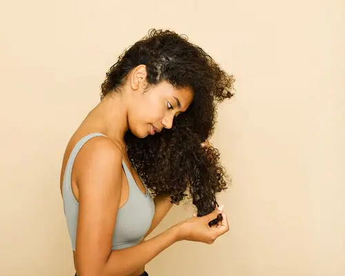 QQ: Vil trimming af mit hår få det til at vokse hurtigere?