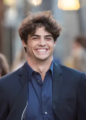 Noah Centineo with curly hair 