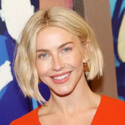 Julianne Hough with piecey textured bob