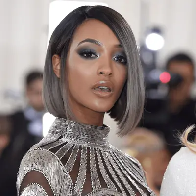 Jourdan Dunn wearing dark gray and black ombré bob