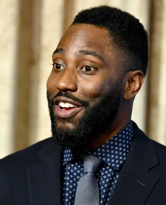 John David Washington with a crew cut hairstyle at the 2018 Hollywood Foreign Press Association
