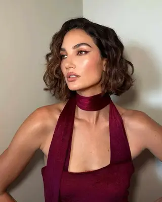 Lily Aldridge with a wavy bob