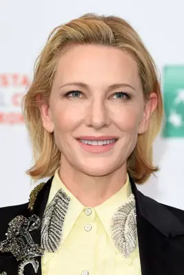 Cate Blanchett with a tousled short hairstyle on the red carpet