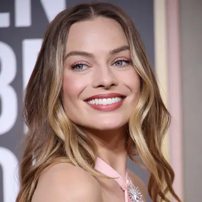 Margot Robbie with soft ombre hair