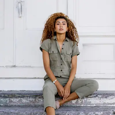 Pintura: la dernière technique de couleur pour mettre en évidence les cheveux bouclés