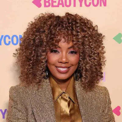 curly hair honey color