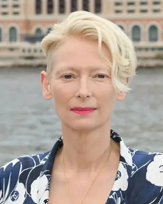 Tilda Swinton platinum blonde hair