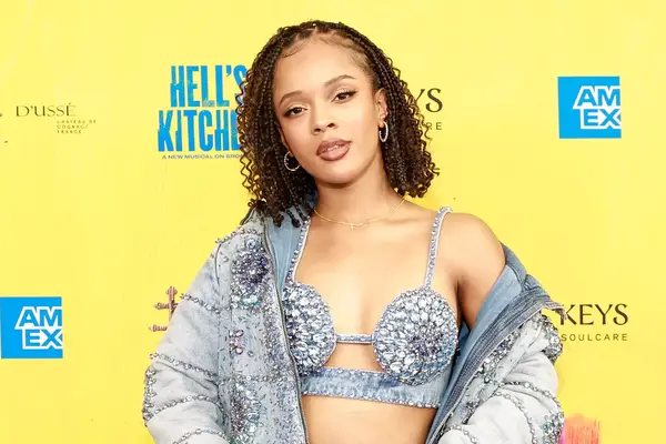 Maleah Joi Moon wearing a short, braided bob