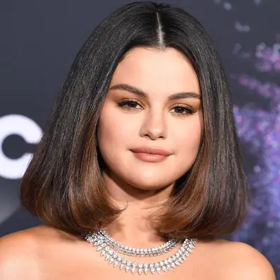 Makeup Looks for Brown Eyes Warm Tones Selena Gomez