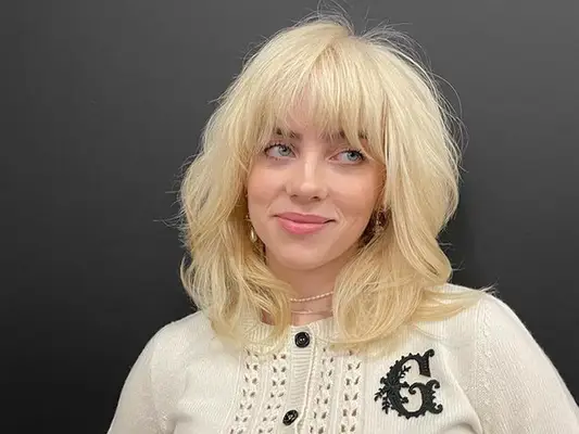 billie eilish blonde bangs