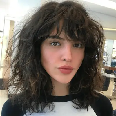 Eiza Gonzalez with air-dry textured shag and bangs