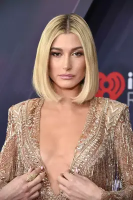Hailey Beiber on red carpet with face framing bob