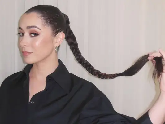 Hår i taljen i længde: Sådan får du det, og hvordan man plejer det