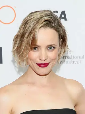 Rachel McAdams with a choppy and textured bob