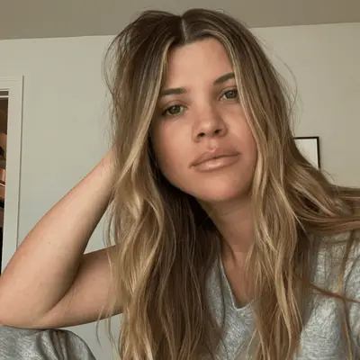 How to Find (and Change) the Part in Your Hair to Switch Up Your Styles