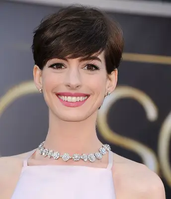 Anne Hathway pixie cut with feathered bangs