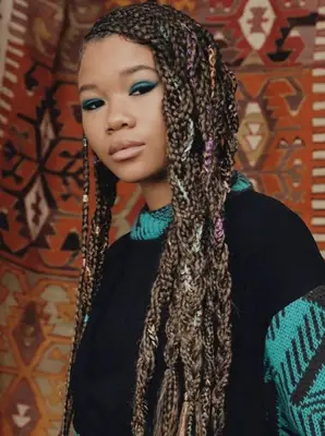 hair glitter ideas - gold and pink glitter