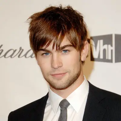 Chace Crawford wears a flat-ironed fringe haircut