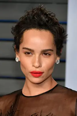 Zoe Kravitz with an air dried textured pixie cut