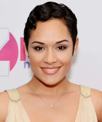 Grace Gealey with a finger waved pixie