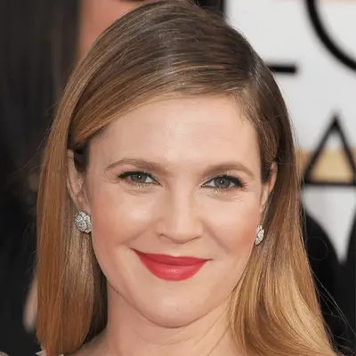 drew barrymore with side part straight hair