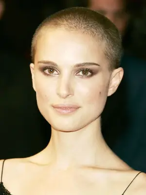 buzz-cut-women: Natalie Portman with a buzz cut